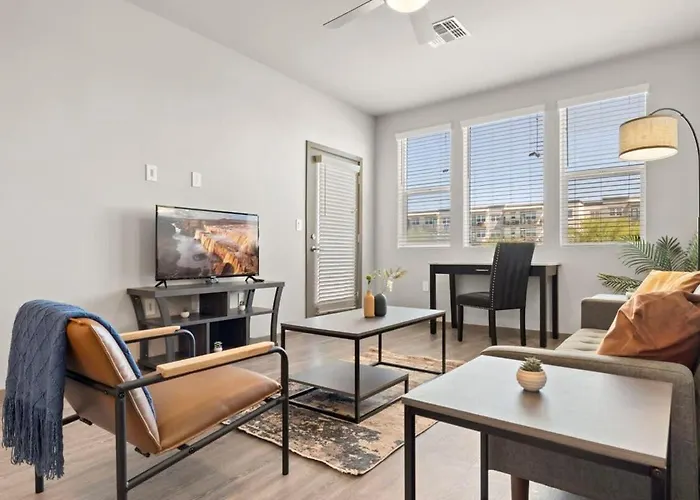 Stunning Westgate Cozysuites By Stadium With Pool 8 *