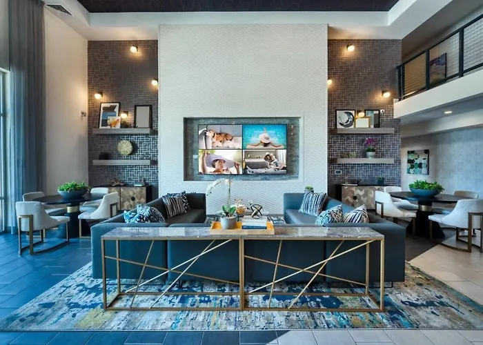 Stunning Westgate Cozysuites By Stadium With Pool 8 *